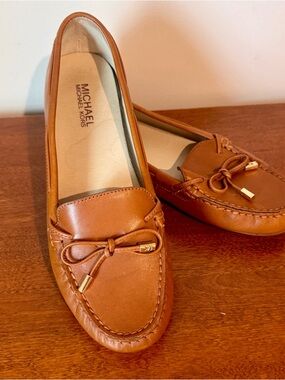 Michael Kors Sutton Moccasin Leather Loafers Flats Women’s 9